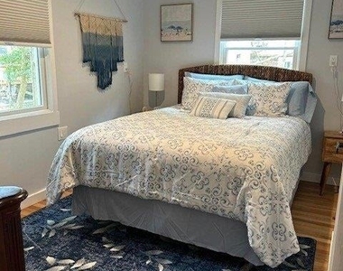 415 Dehnhoff Walk - Photo Thumbnail 11