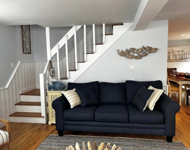 415 Dehnhoff Walk - Photo Thumbnail 14