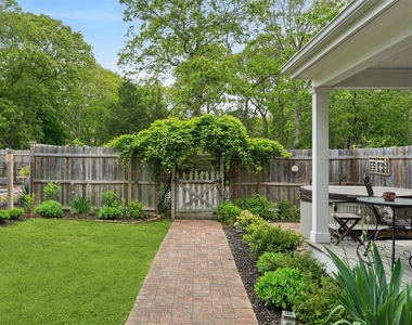 21 Summit Boulevard - Photo Thumbnail 25