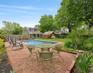 21 Summit Boulevard - Photo Thumbnail 18