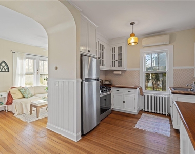 21 Summit Boulevard - Photo Thumbnail 10