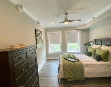 100 Glen Street - Photo Thumbnail 8