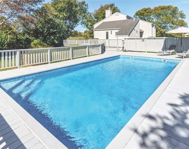 19 Rogers Lane - Photo Thumbnail 21