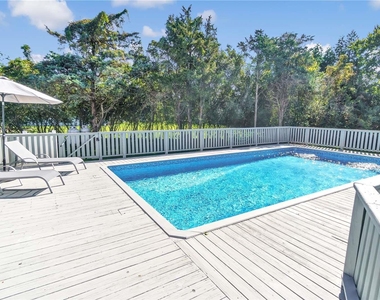 19 Rogers Lane - Photo Thumbnail 20