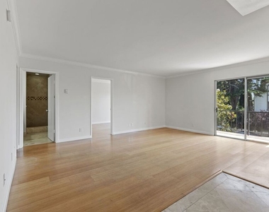 1033 6th Street - Photo Thumbnail 14