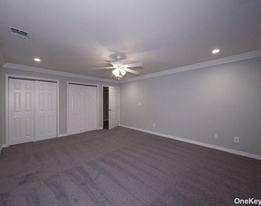 143 Overlook Drive - Photo Thumbnail 6