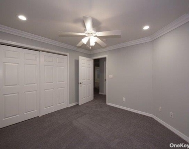 143 Overlook Drive - Photo Thumbnail 11