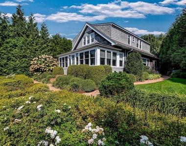 7 Miller Lane - Photo Thumbnail 1