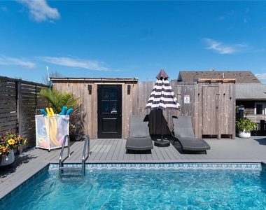 181 Wilmot Road - Photo Thumbnail 25