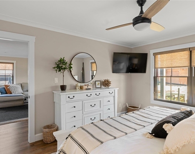 181 Wilmot Road - Photo Thumbnail 12