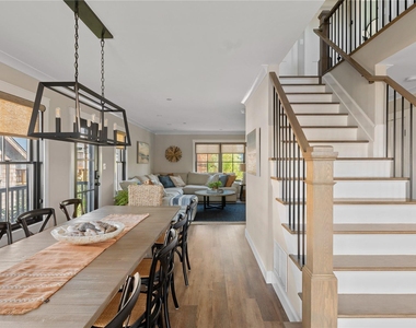 181 Wilmot Road - Photo Thumbnail 5