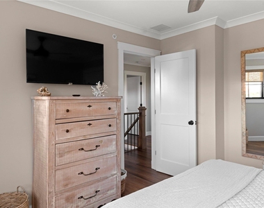181 Wilmot Road - Photo Thumbnail 23
