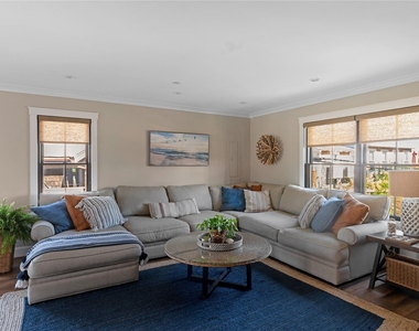 181 Wilmot Road - Photo Thumbnail 6