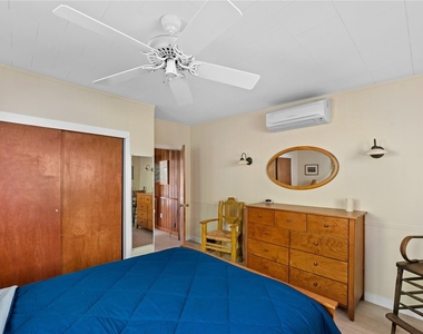 453 Denhoff Walk - Photo Thumbnail 6
