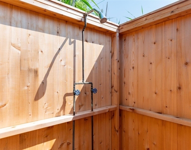 453 Denhoff Walk - Photo Thumbnail 8