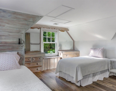930 W Cove Road - Photo Thumbnail 19