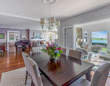 930 W Cove Road - Photo Thumbnail 6