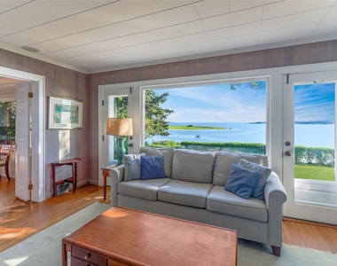 930 W Cove Road - Photo Thumbnail 3