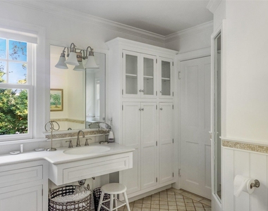 930 W Cove Road - Photo Thumbnail 16