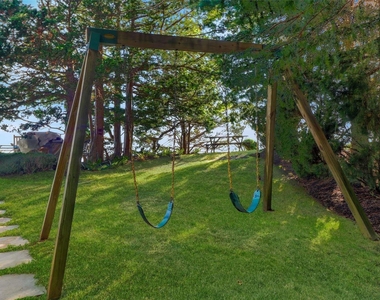 930 W Cove Road - Photo Thumbnail 27