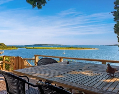 930 W Cove Road - Photo Thumbnail 28