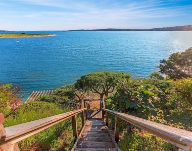 930 W Cove Road - Photo Thumbnail 30