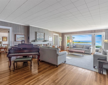 930 W Cove Road - Photo Thumbnail 1