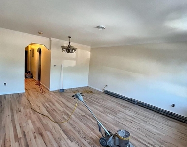 314 E 35th Street - Photo Thumbnail 1