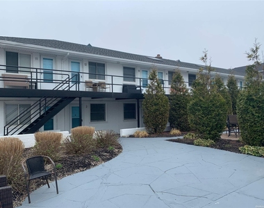 20 Wyoming Avenue - Photo Thumbnail 2