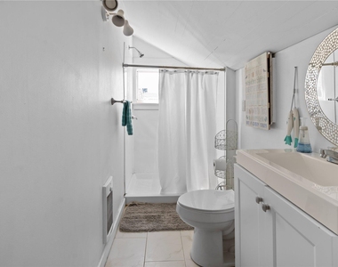 180 Cottage Walk - Photo Thumbnail 10