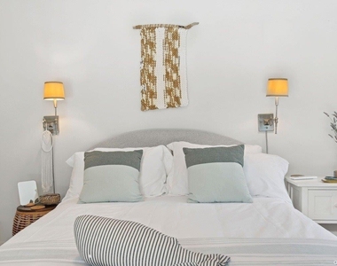 2 William Way - Photo Thumbnail 21