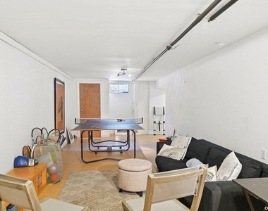 2 William Way - Photo Thumbnail 25
