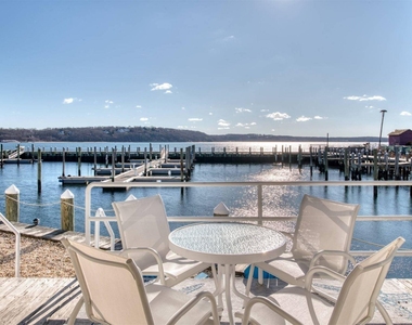 8 Oyster Point - Photo Thumbnail 2