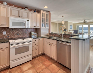 8 Oyster Point - Photo Thumbnail 6