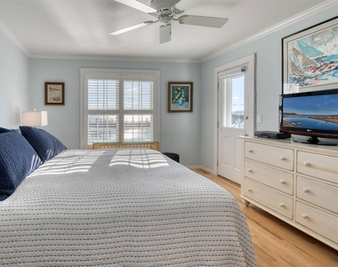 8 Oyster Point - Photo Thumbnail 9