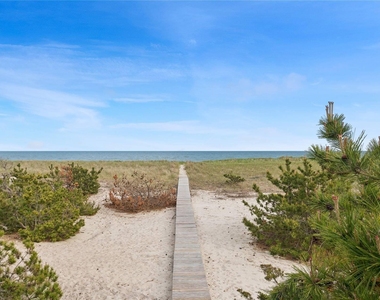 298 Dune Road - Photo Thumbnail 10