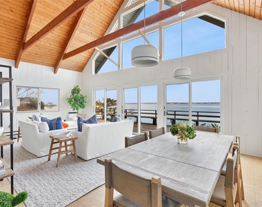 298 Dune Road - Photo Thumbnail 35