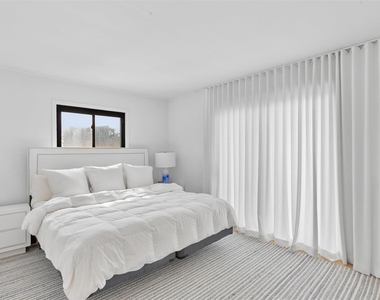 298 Dune Road - Photo Thumbnail 25