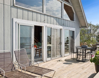 298 Dune Road - Photo Thumbnail 9