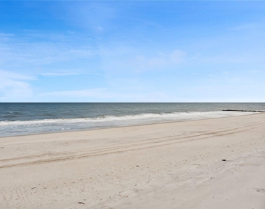 298 Dune Road - Photo Thumbnail 12