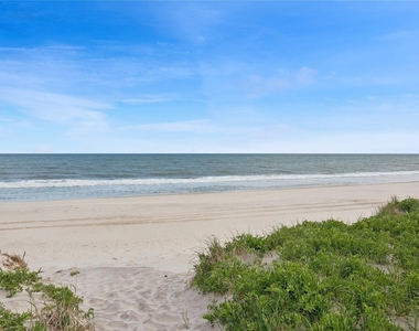 298 Dune Road - Photo Thumbnail 11