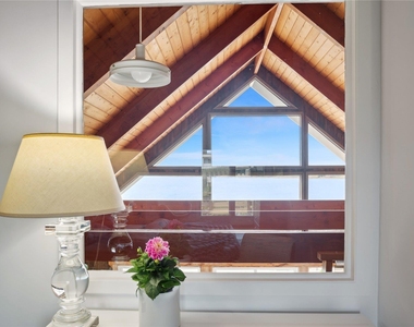 298 Dune Road - Photo Thumbnail 7