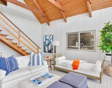 298 Dune Road - Photo Thumbnail 19