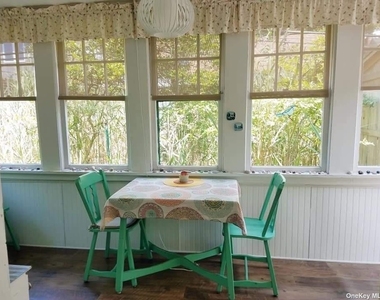 276 Cottage Walk - Photo Thumbnail 3