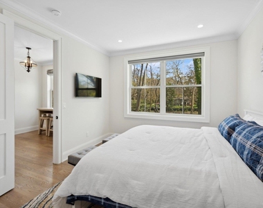 910 Glenn Road - Photo Thumbnail 16