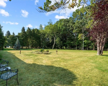 300 Marion Place - Photo Thumbnail 27