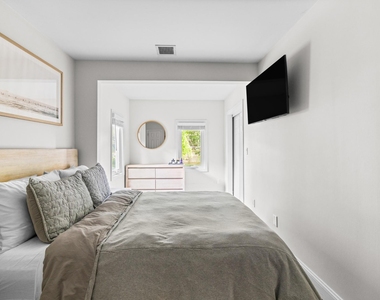 6 West End Avenue - Photo Thumbnail 9
