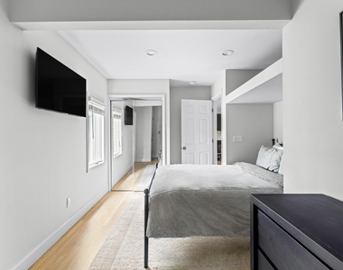 6 West End Avenue - Photo Thumbnail 10