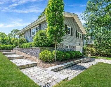 3 Crestview Drive - Photo Thumbnail 12