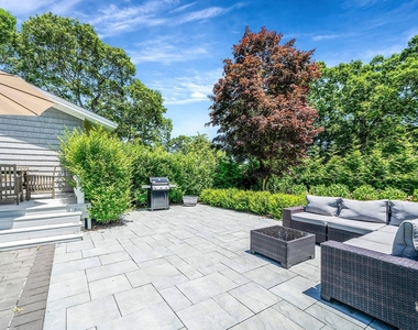 3 Crestview Drive - Photo Thumbnail 15